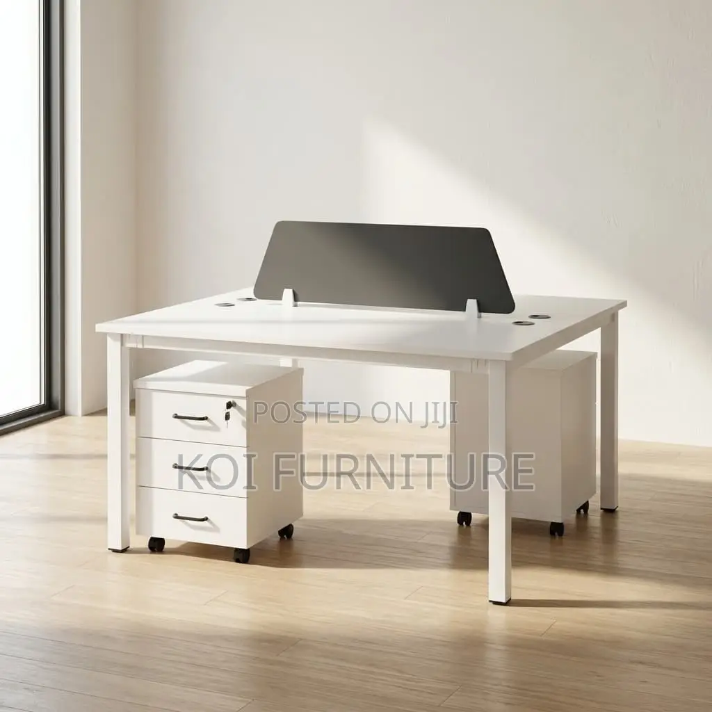 Office Workstation : G12 White Dual-User Office Workstation