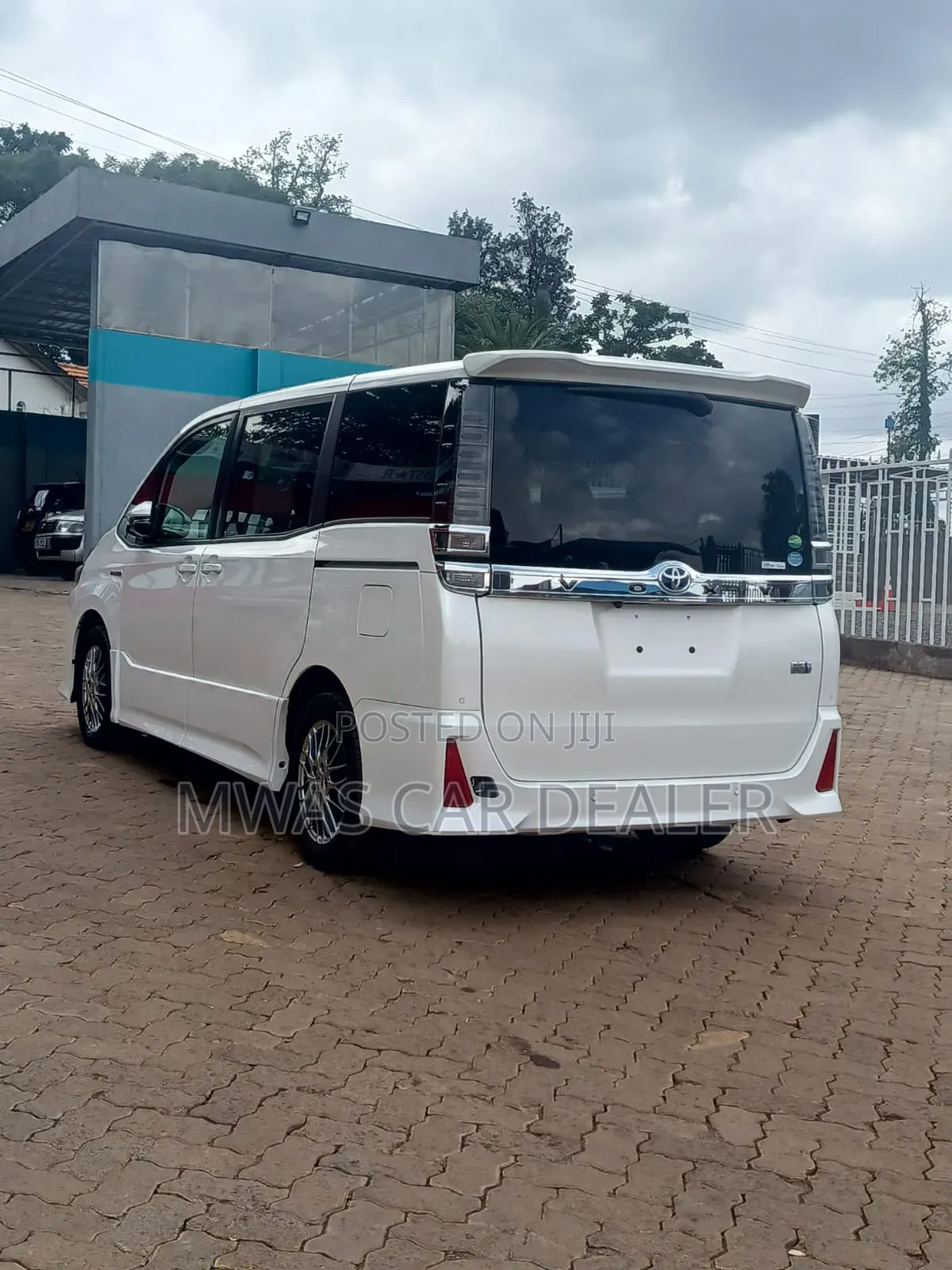 Toyota Voxy 2019 White