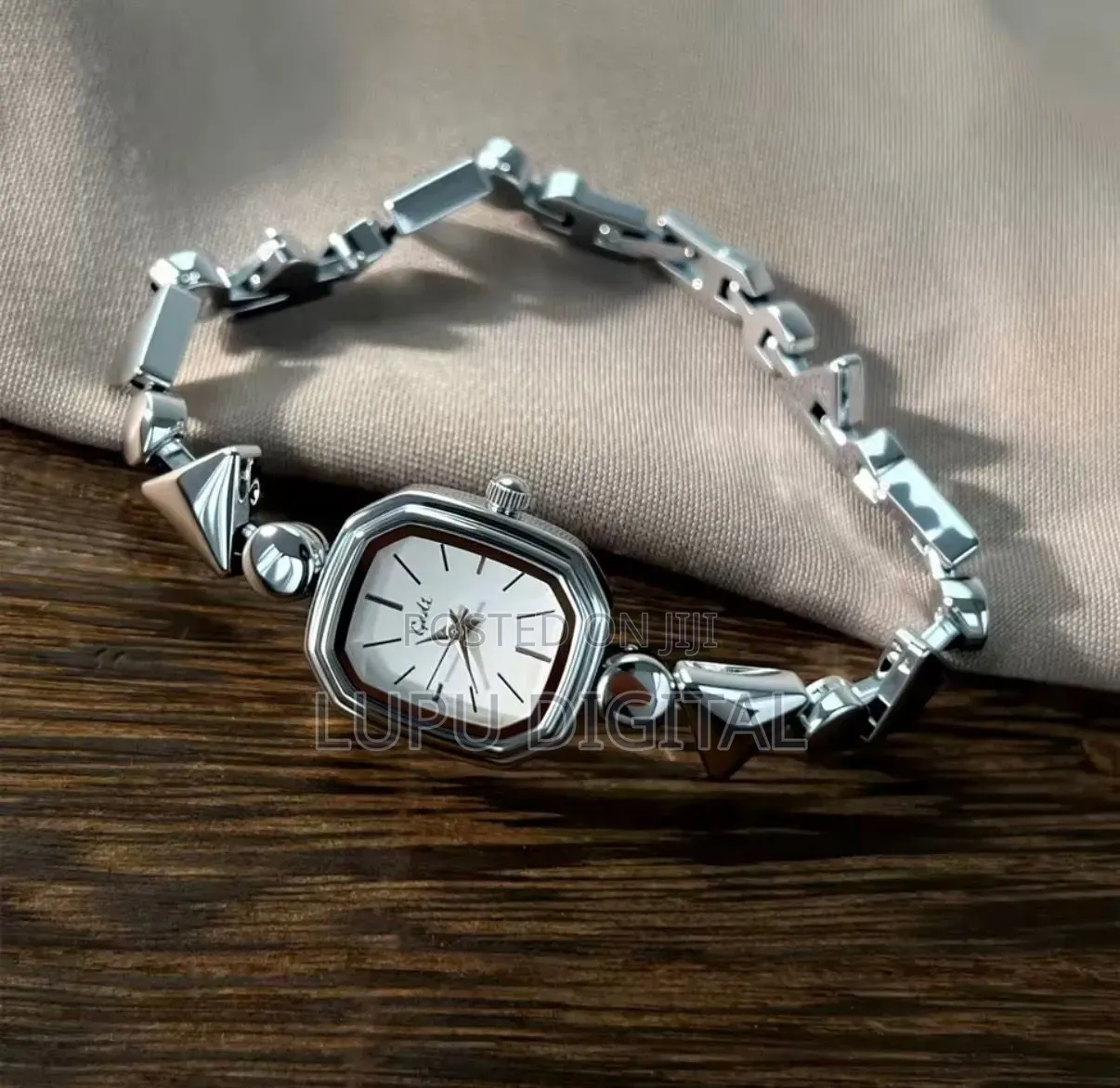 Ip Plated Steel Finish Gedi Ladies Watch
