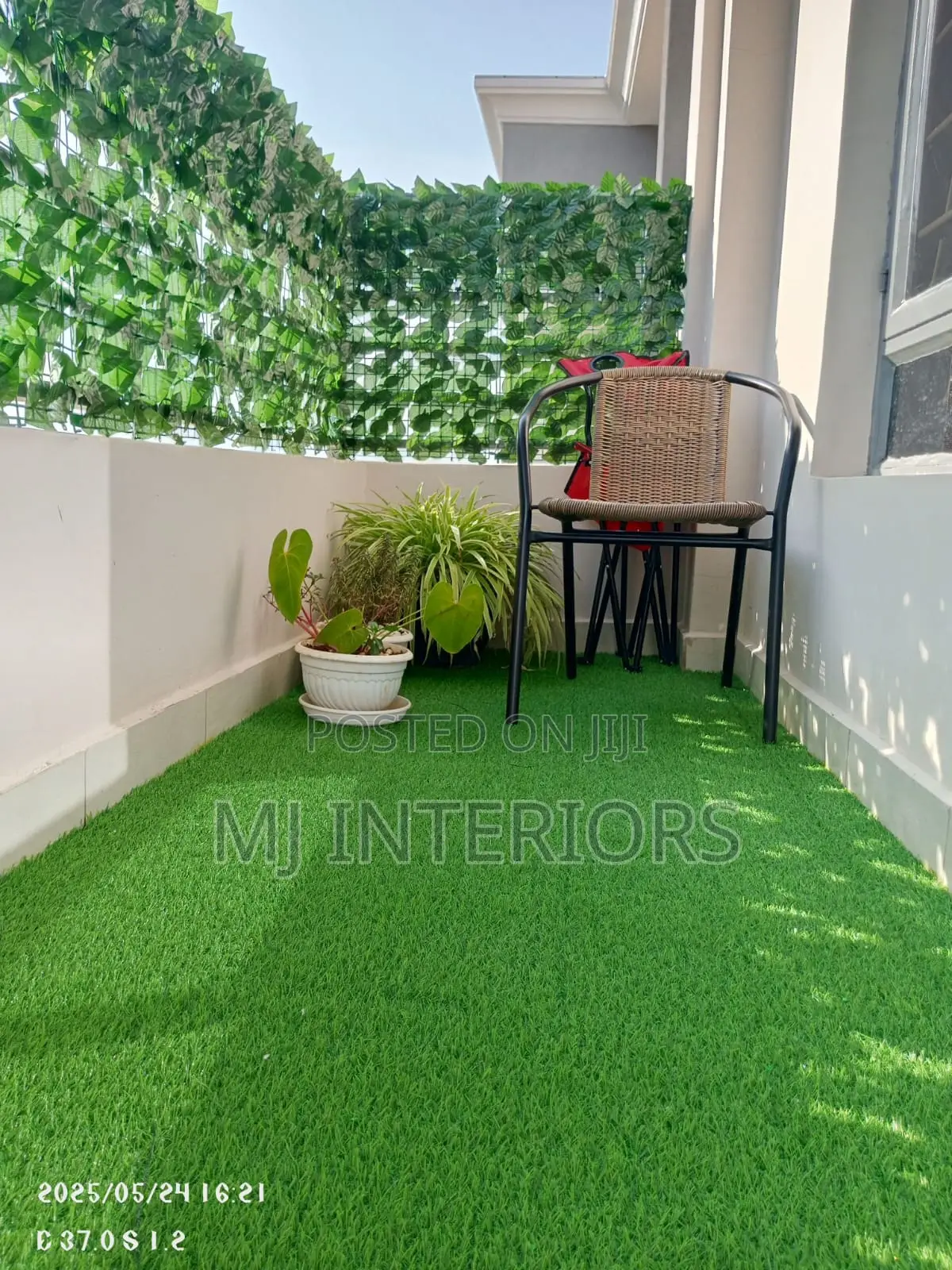 Modern Balcony Design With Grass Carpet Privacy Fence