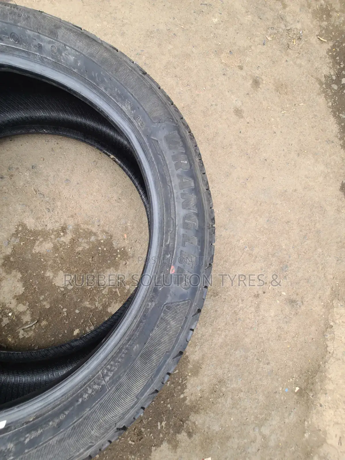 275 /45 R21 Goodyear Tyres 110v Wrangler