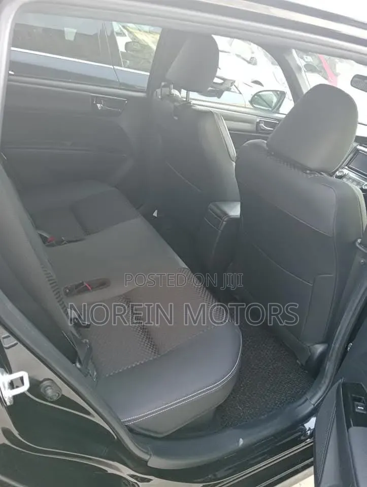 Toyota Corolla Fielder 1.5 Hybrid FWD 2019 Matt Black