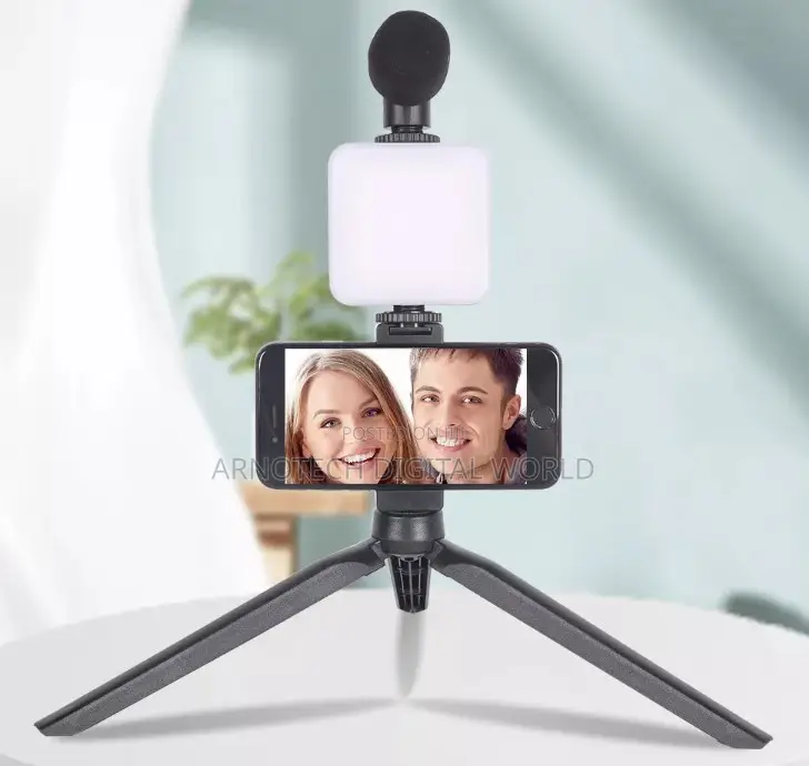 Smartphone Content Creator Video Kit With Led Light and Phone Holder
