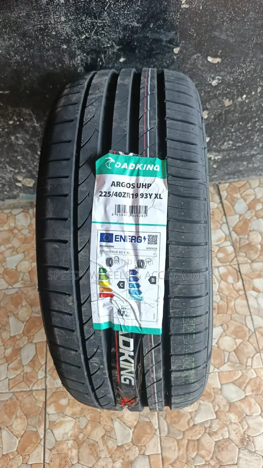 225/40r19 Performance Tyres
