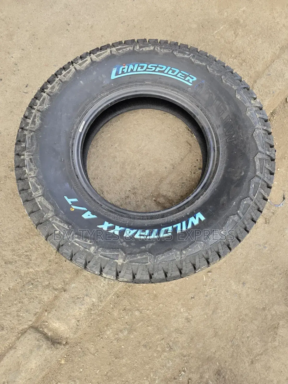 235 /85 R16 Landspider Tyres (All Terrein) Thailand.
