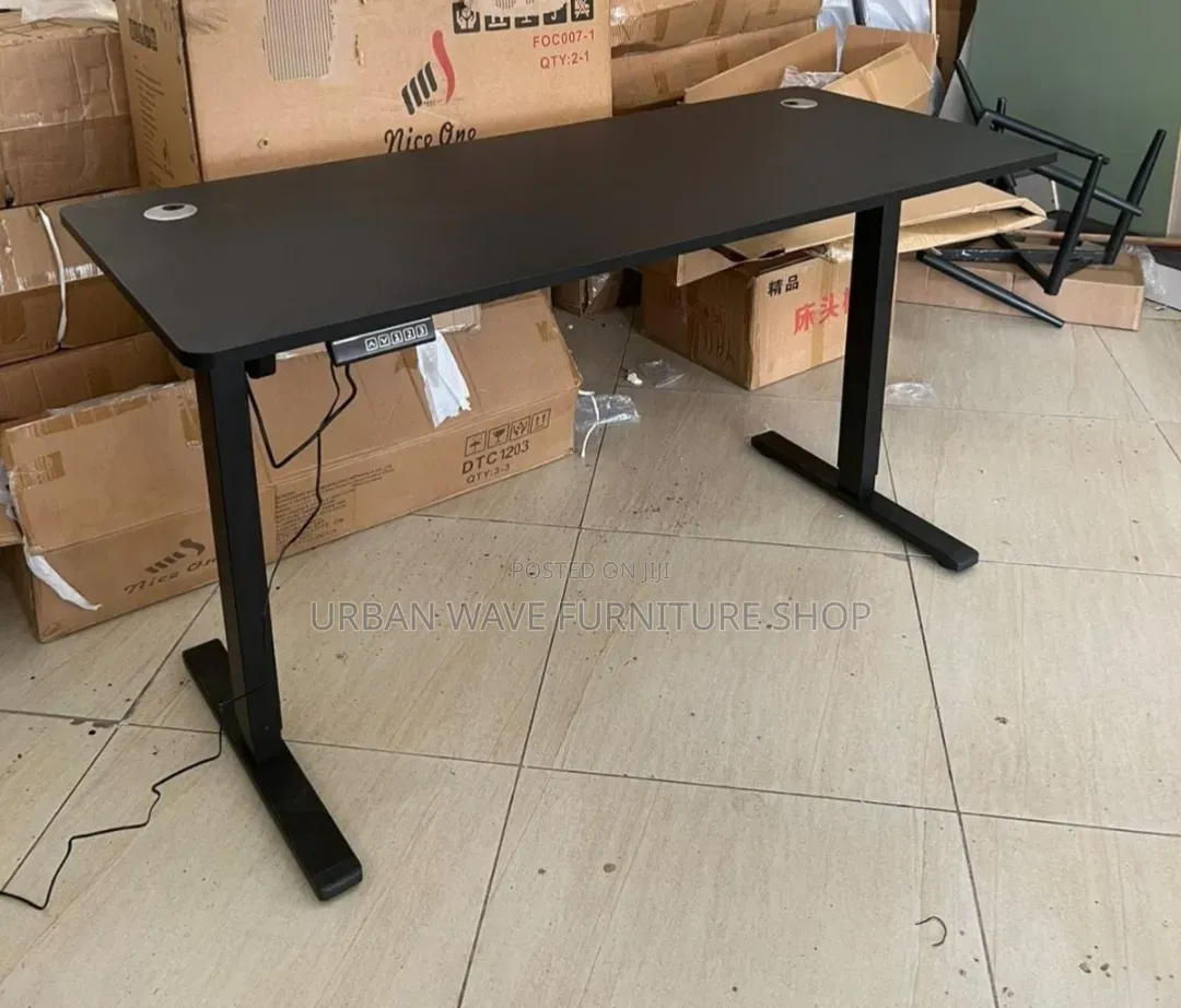 1.4mtrs Electric Standing Desk