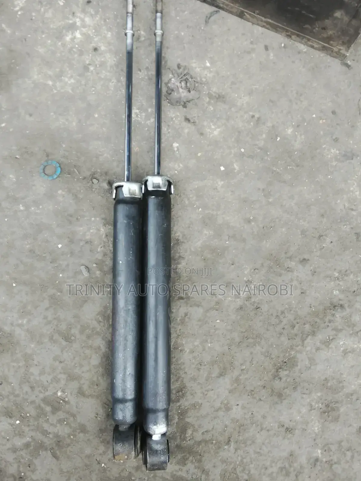 Original Kyb Ex Japan Toyota Noah/Voxy New Model Rear Shock Absorbers