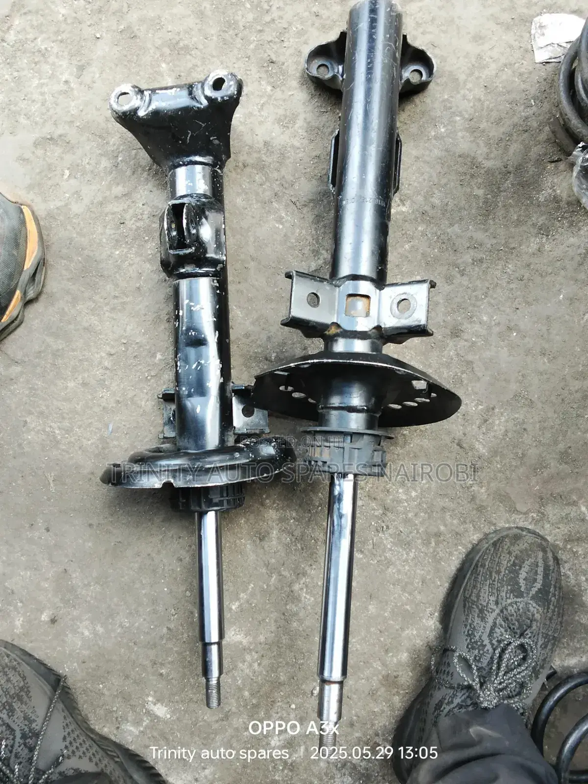 Original Ex Japan Mercedes-Benz C200 Front Shock Absorbers