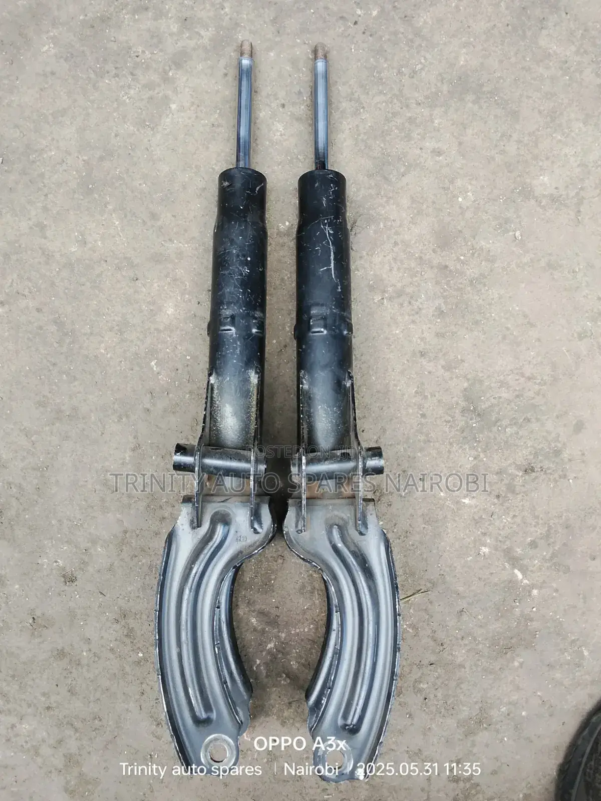 Original Ex Japan Volkswagen Touareg Front Shock Absorbers