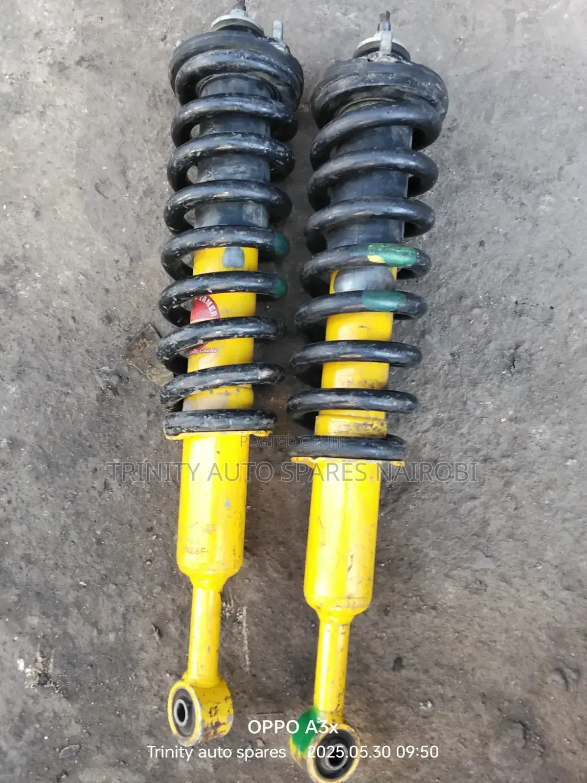 Original Kyb Ex Japan Toyota Hilux (Complete) Front Shock Absorbers