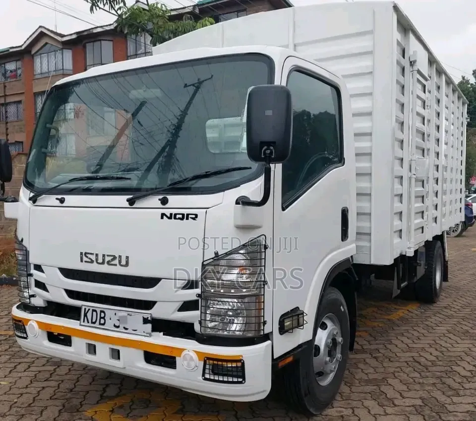 Isuzu NQR 2021