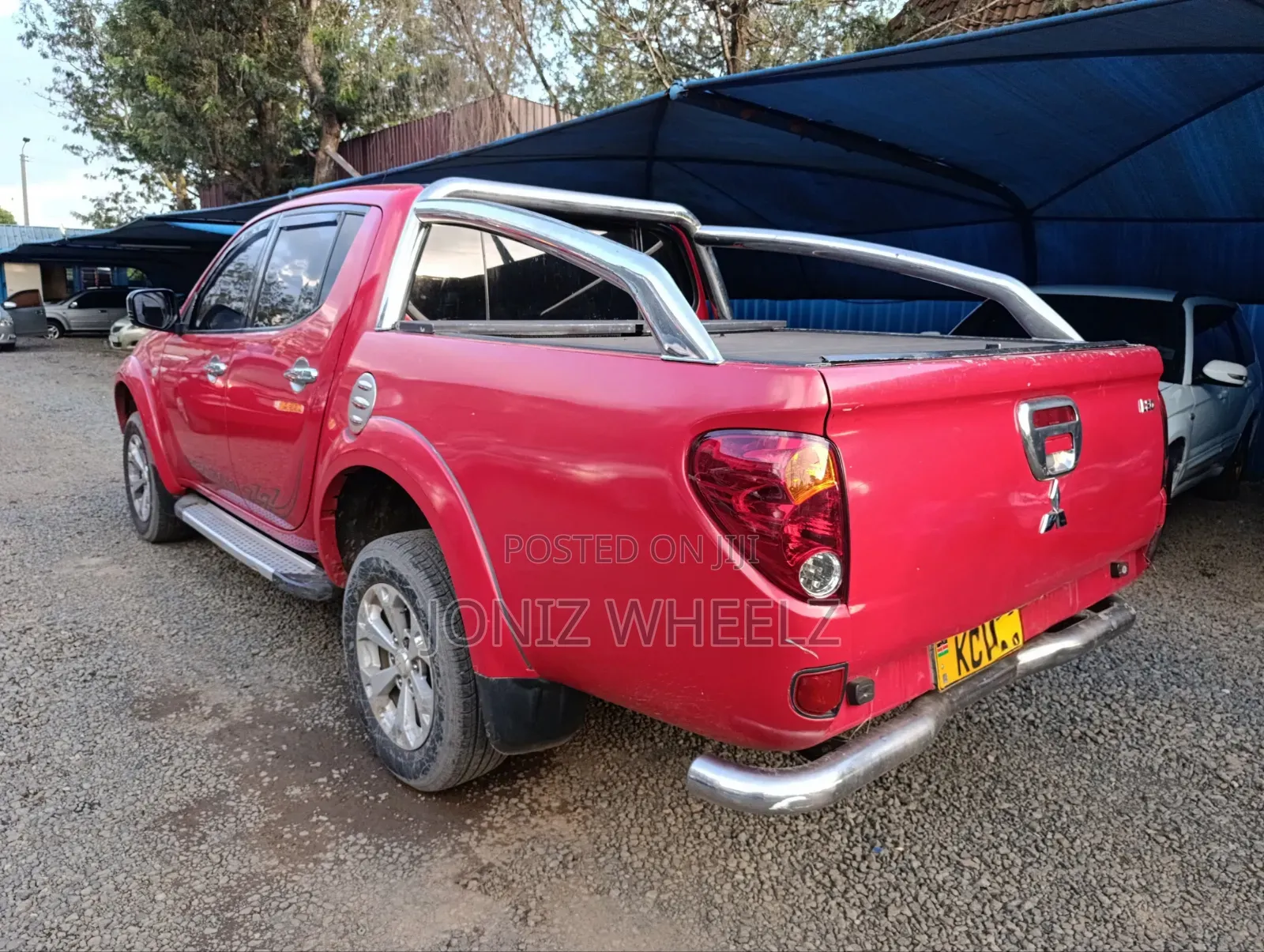 Mitsubishi L200 Club Cab 2.5 136hp 4WD 2012 Red