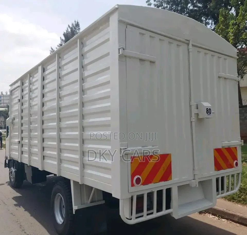 Isuzu NQR 2021 Local