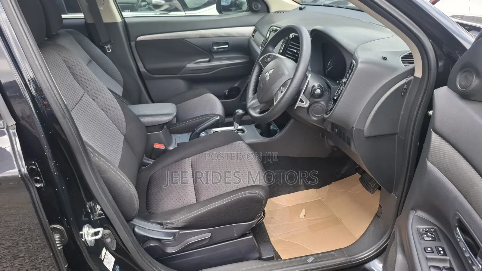 Mitsubishi Outlander 2016 Black