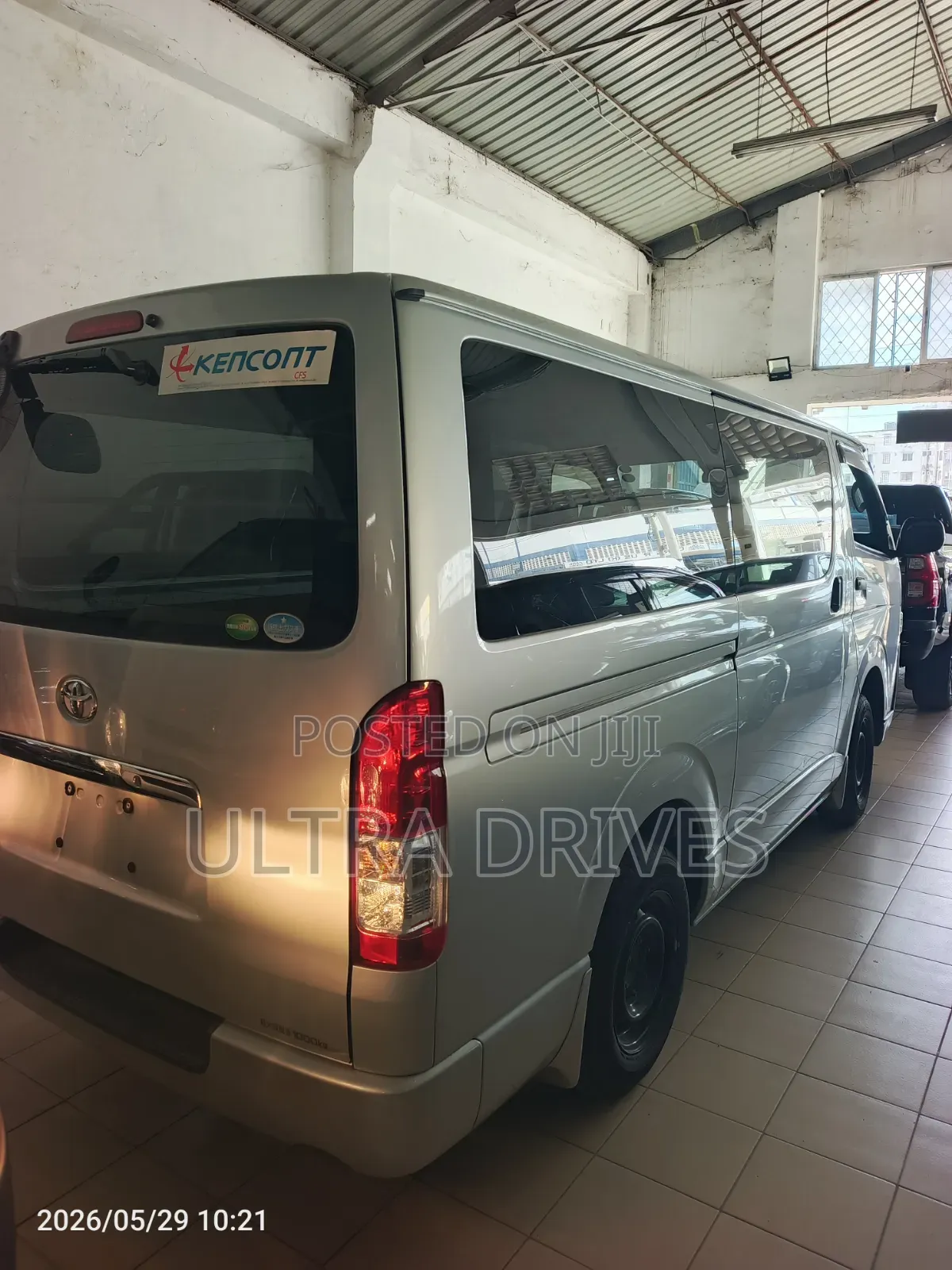 Toyota HiAce 2019 Silver
