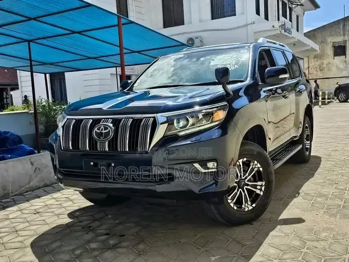 Toyota Land Cruiser Prado 2.8 2019 Black