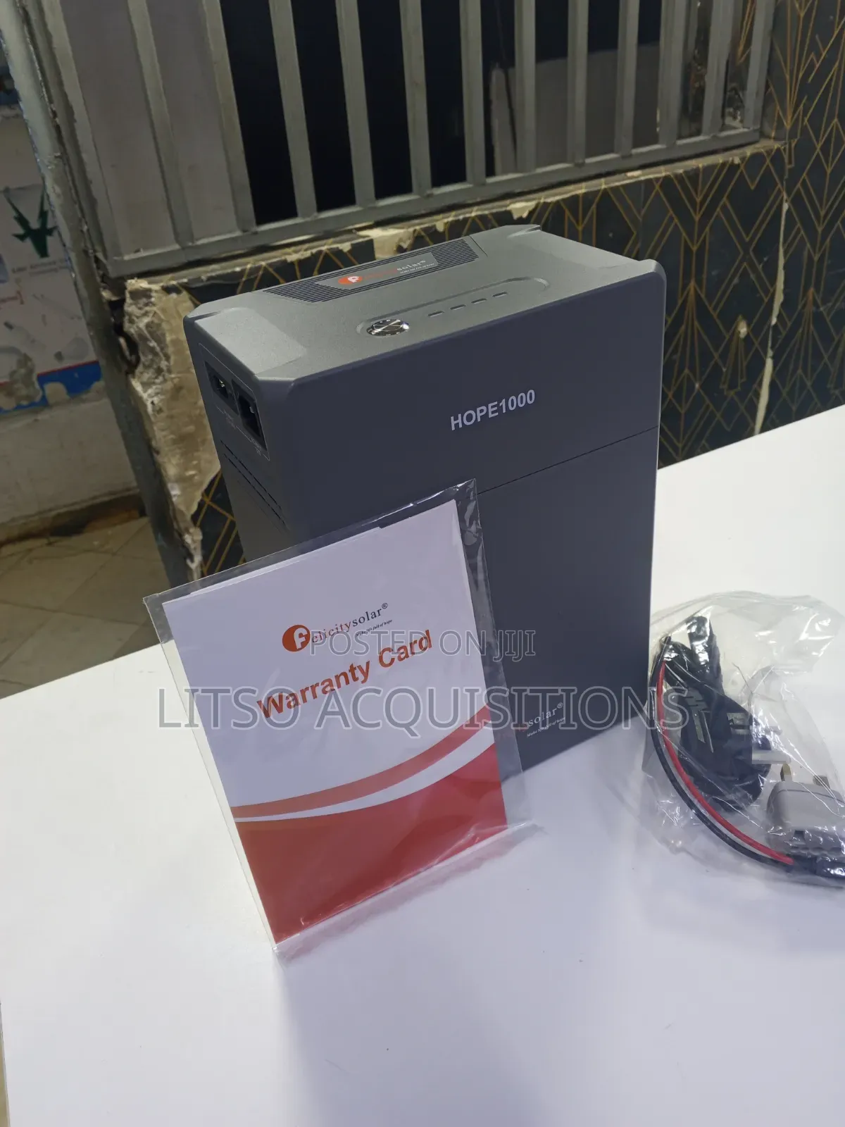 Felicity Solar Hope1000 All-in-One Portable Power Station.