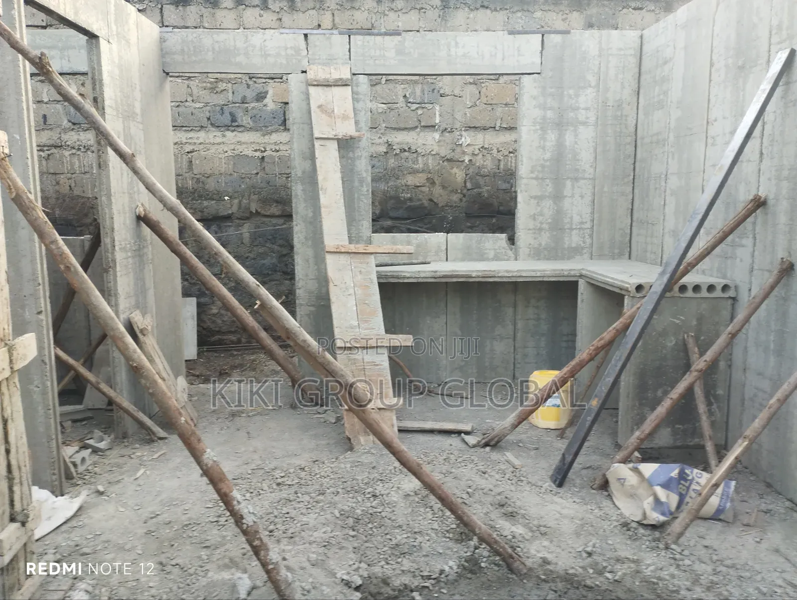 Precast Composite Slab and Precast Concrete Wall Panels