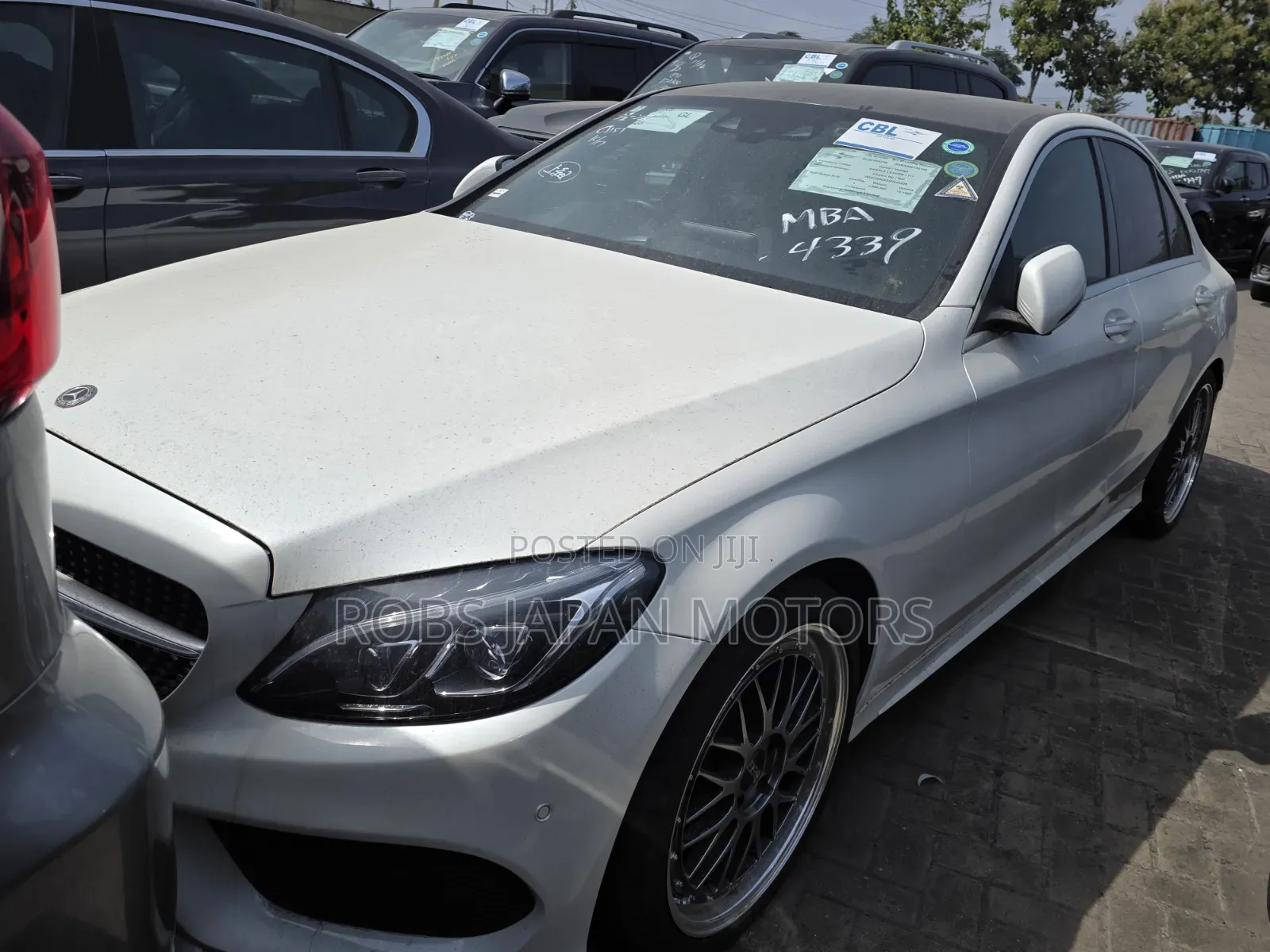 Mercedes-Benz C200 2018 Beige
