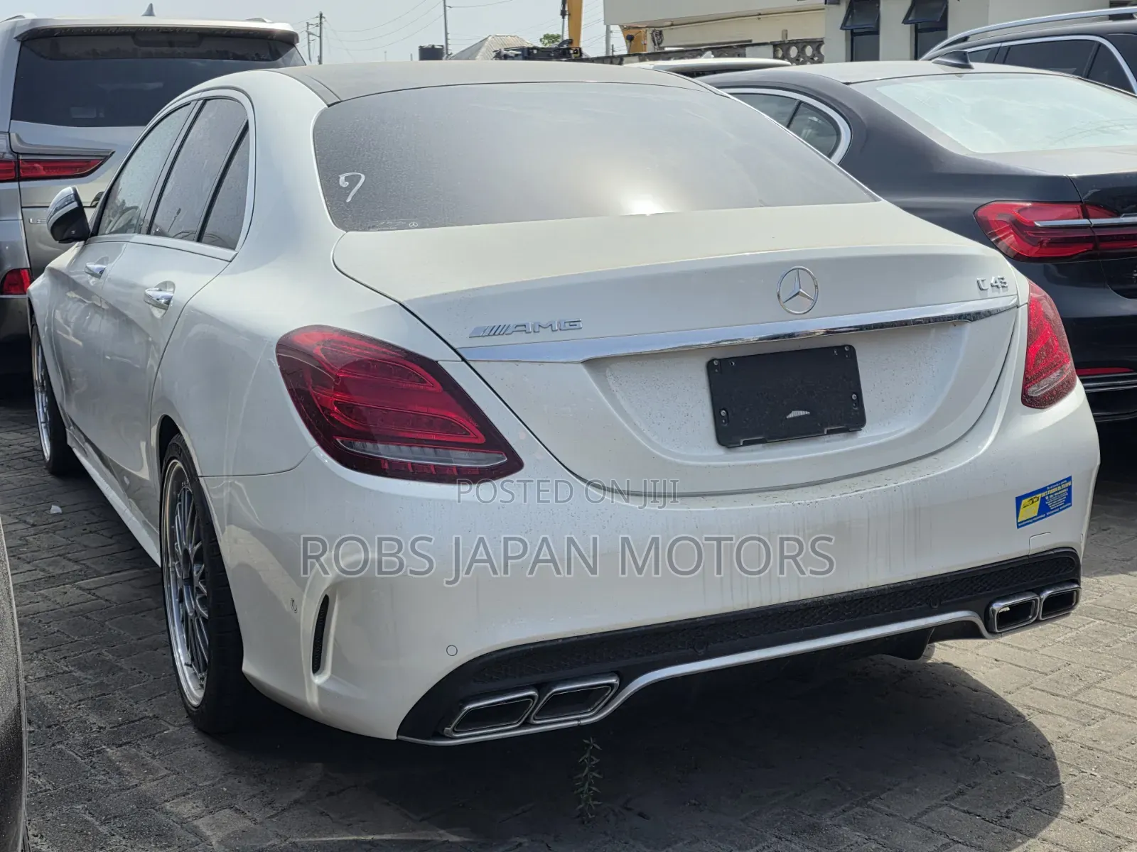 Mercedes-Benz C200 2018 Beige