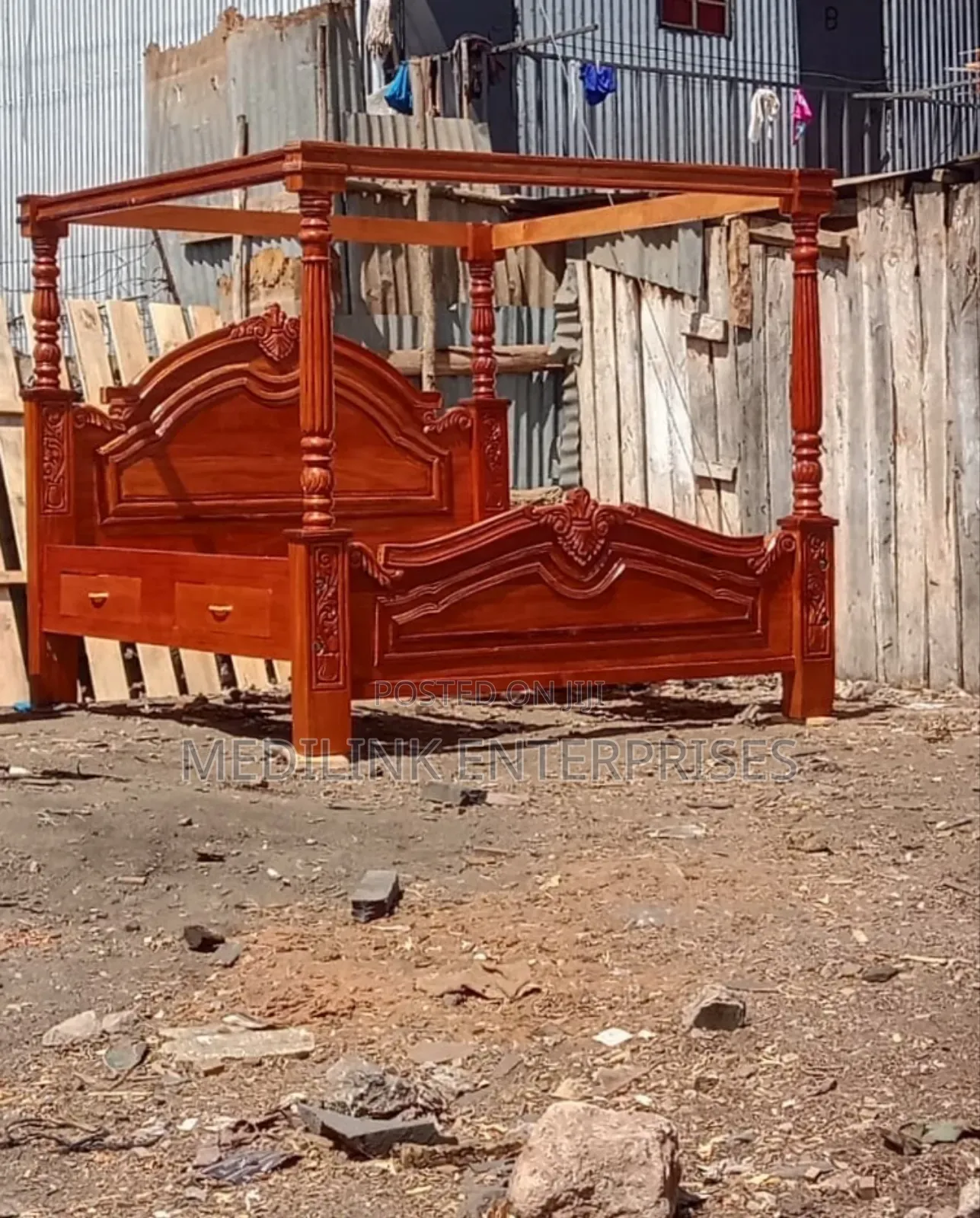 Mahogany Woodway King Sized (6*6) Poster Bed