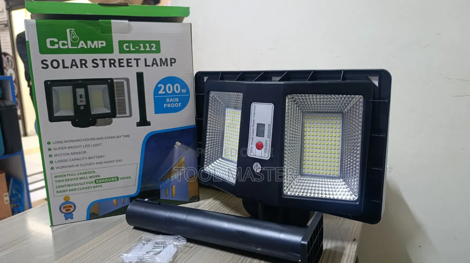 200 Watts Solarfloodlight/200watts Solarfloodlight With Motion Sensor