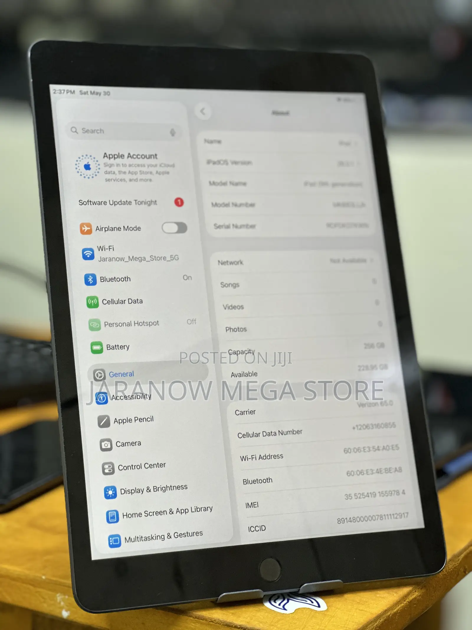 Apple iPad 10.2 (2021) 256 GB Black