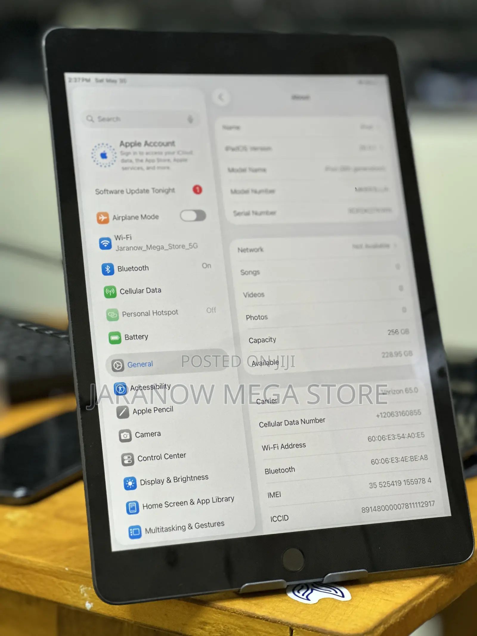 Apple iPad 10.2 (2021) 256 GB Black
