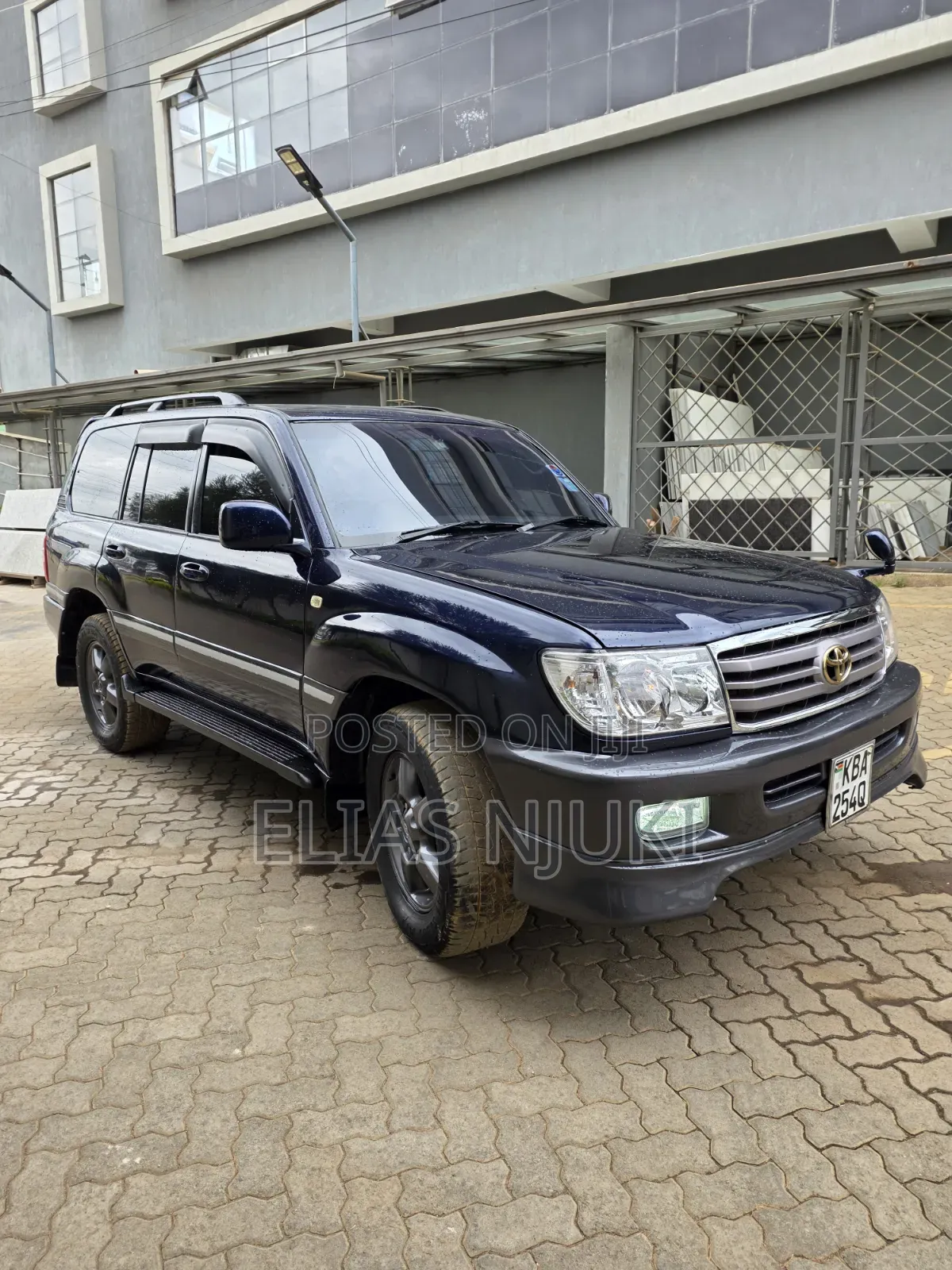 Toyota Land Cruiser HDJ 100 2001 Blue