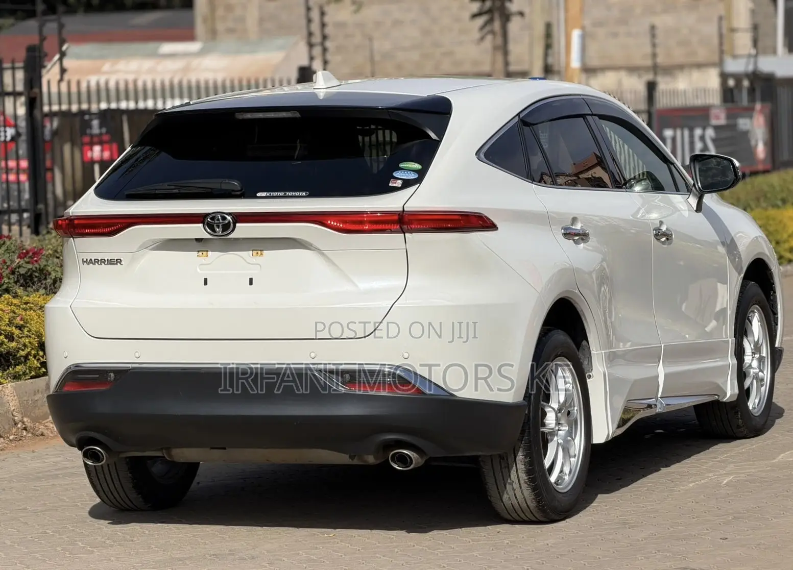 Toyota Harrier 2.0 2020 Pearl