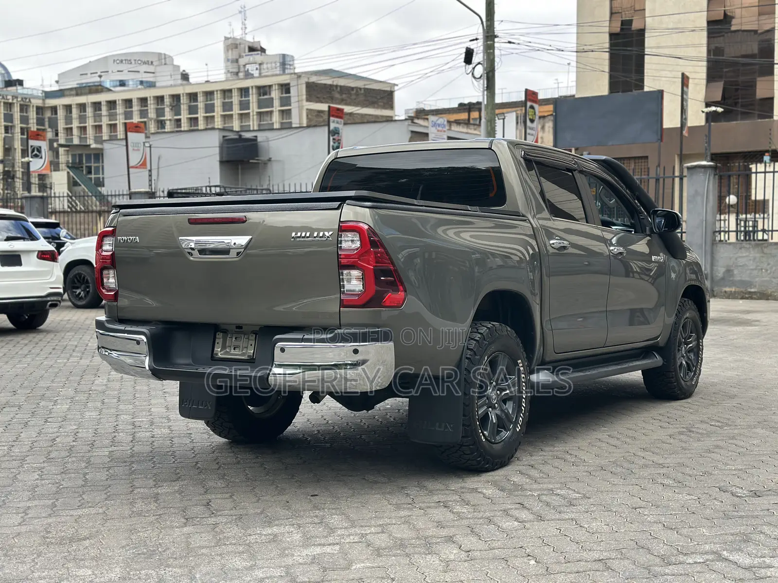Toyota Hilux Revo Double Cab Deisel 2.4 RWD 2022 Gold