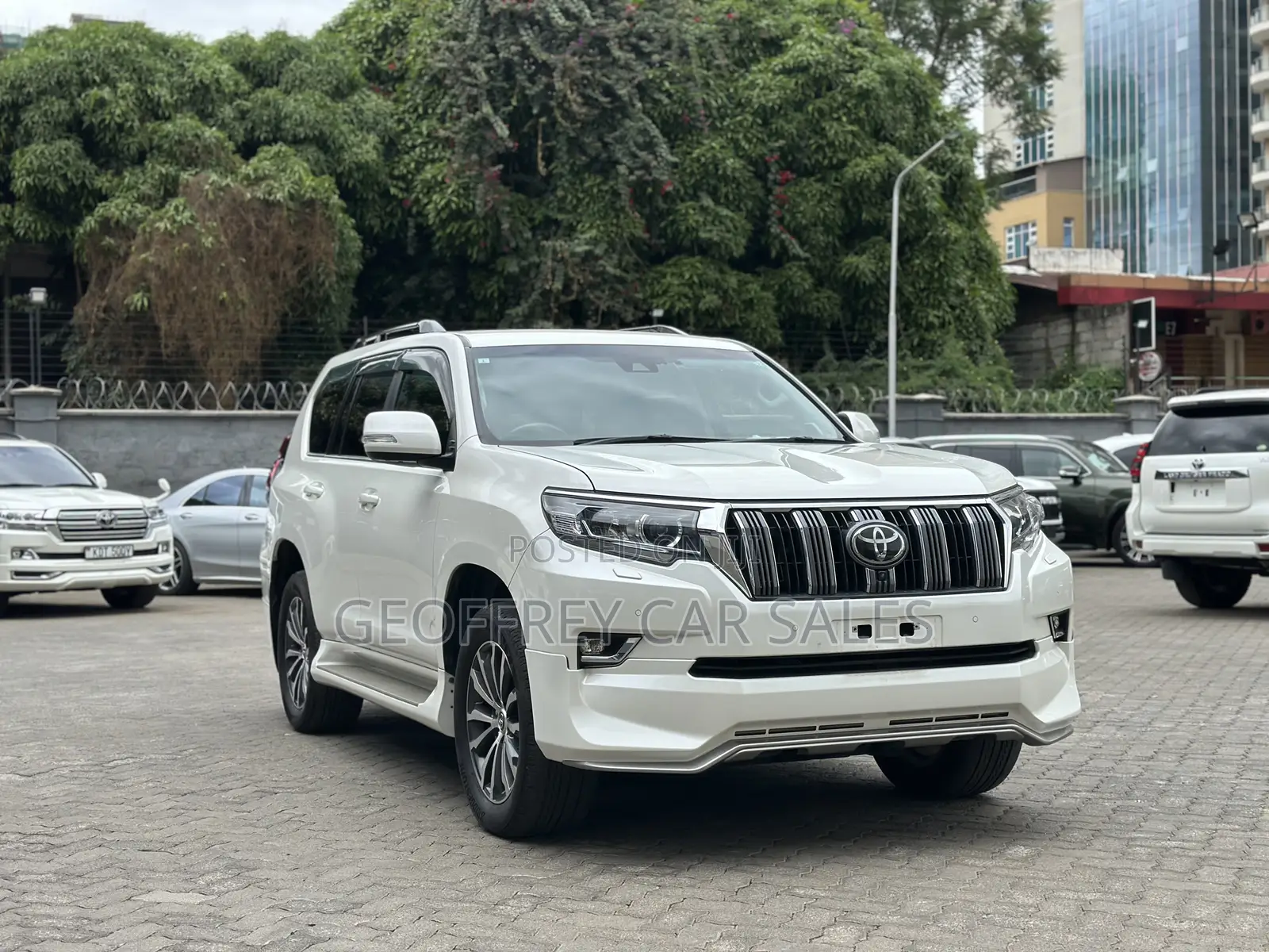 Toyota Land Cruiser Prado 2.8 2020 White