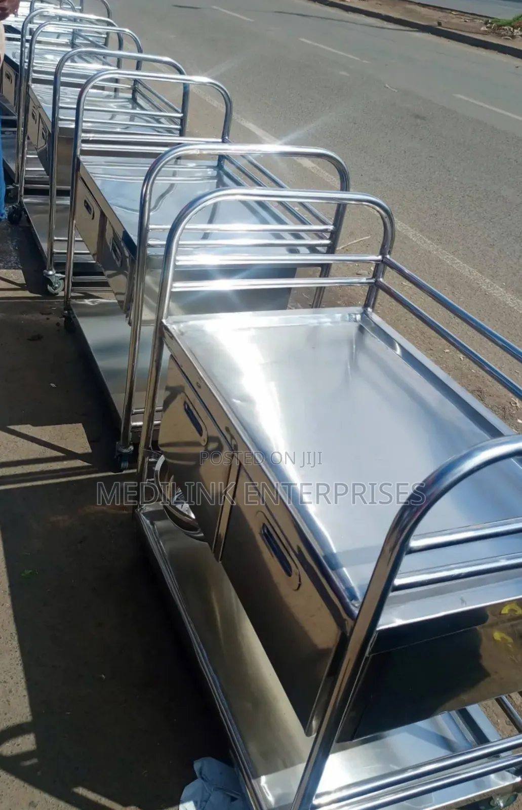 Hospital Ss 3p4 Hospital Trolley