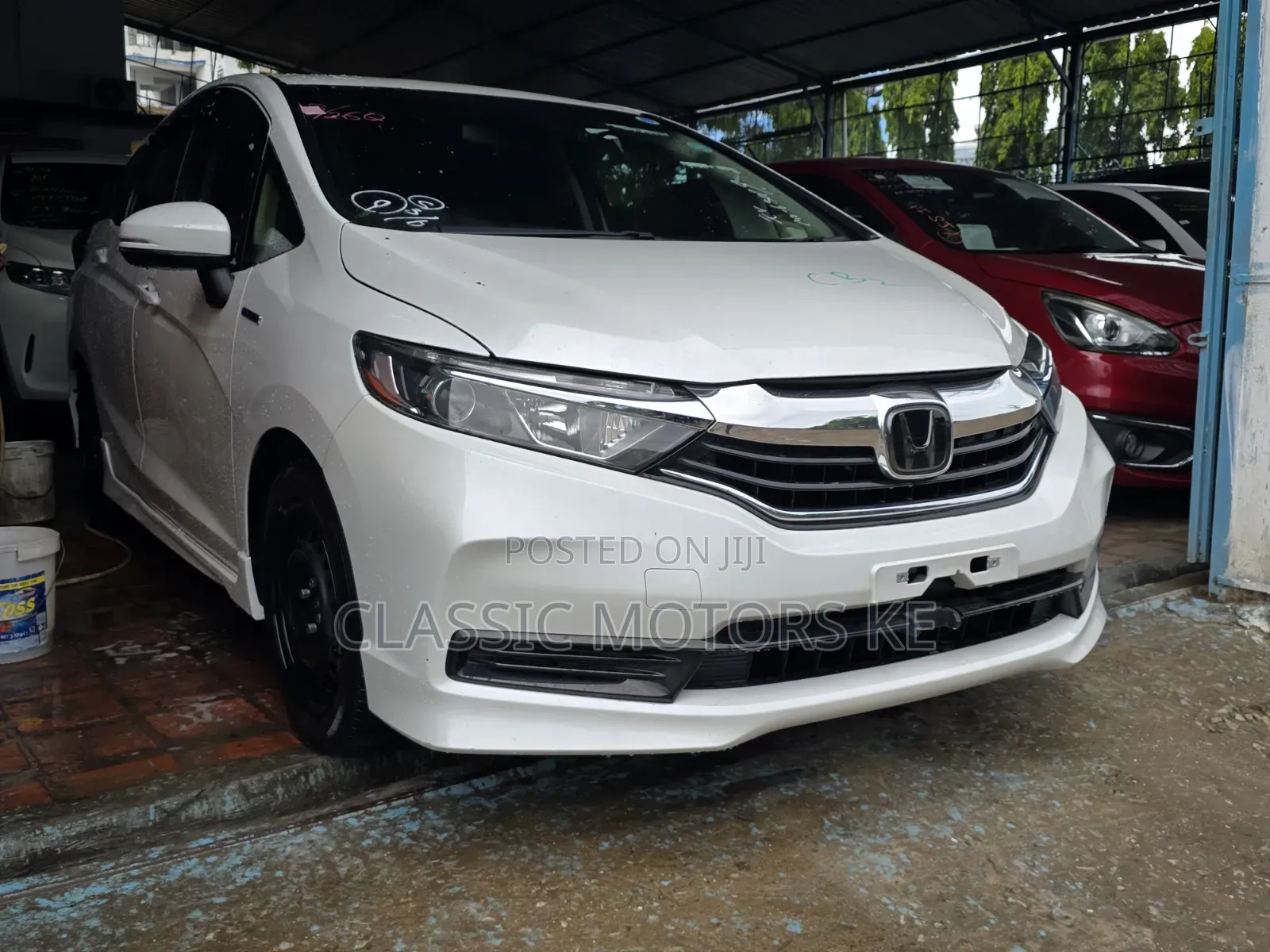 Honda Shuttle 1.5 Hybrid 2WD 2019 Pearl