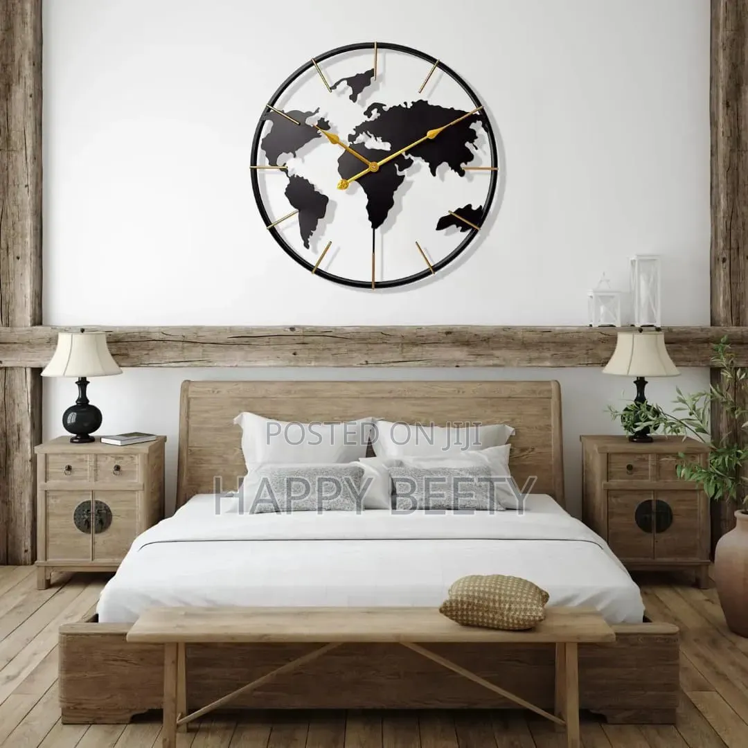 60cm Roman Numerals Metallic World Map Wall Clock