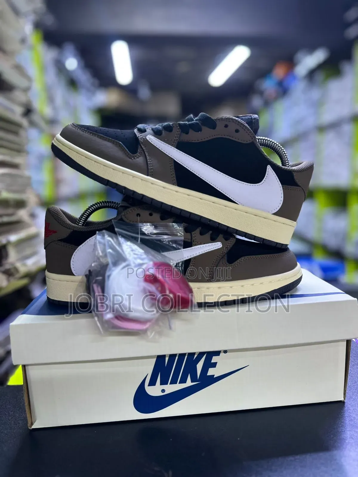 Air Jordan One Low Travis Scott Mocha Sneakers