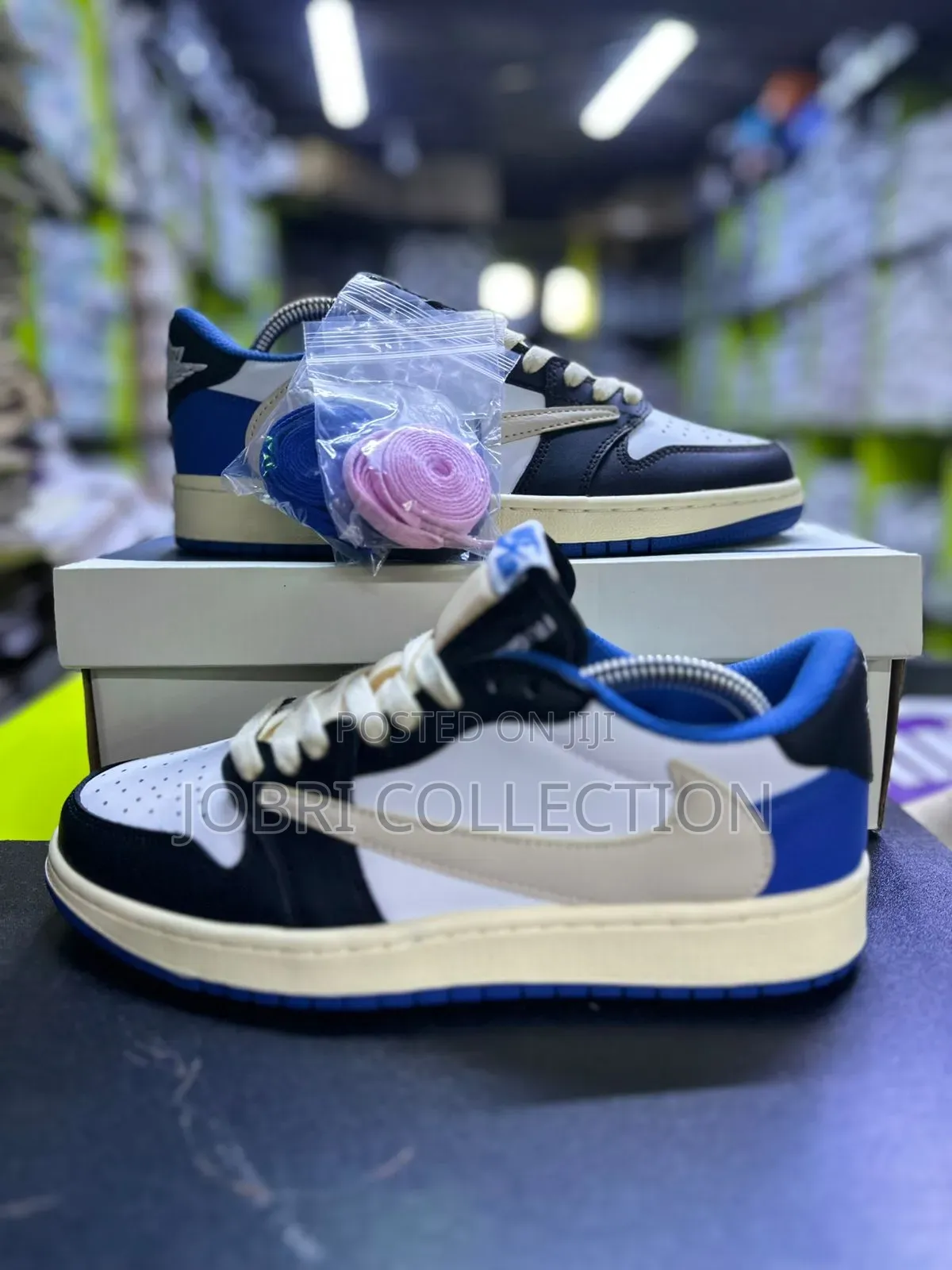 Air Jordan 1 Low Travis Scott Fragment Sneakers