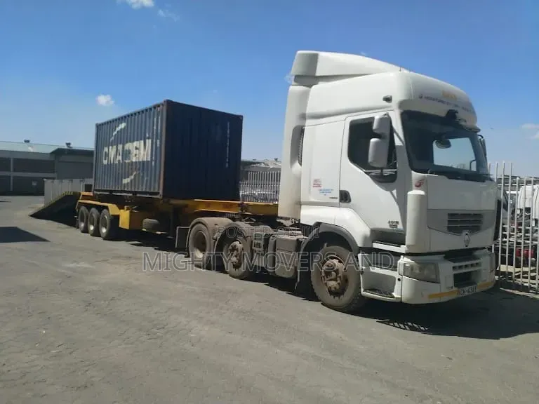 Trailer Truck for Delivery Accessible