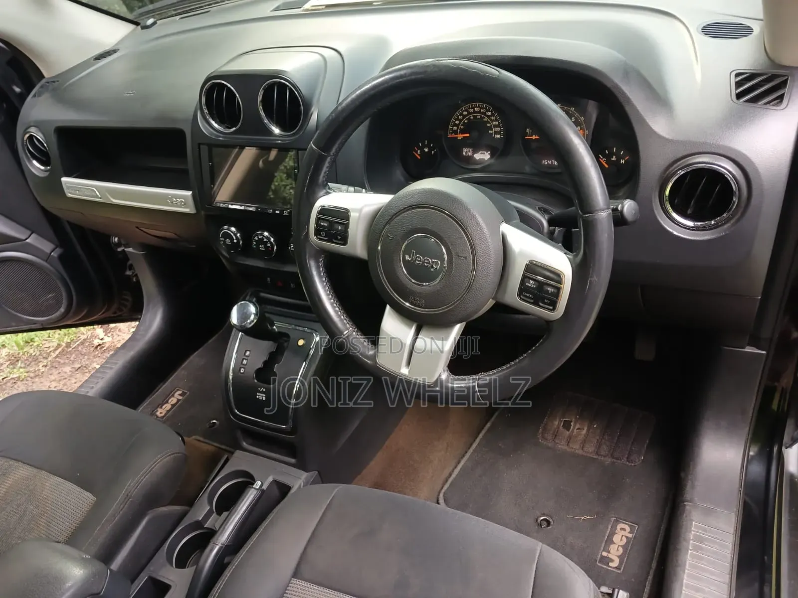 Jeep Compass Latitude 4dr SUV (2.0L 4cyl 6A) 2014 Black