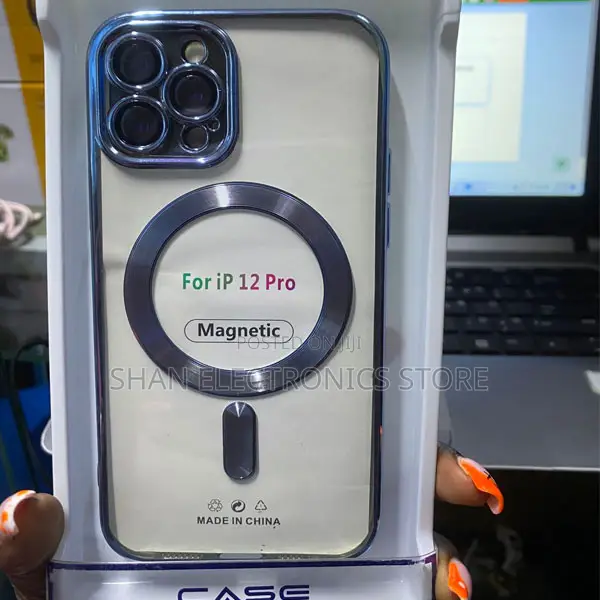 iPhone 12 Pro Magnetic Case - Clear Acrylic