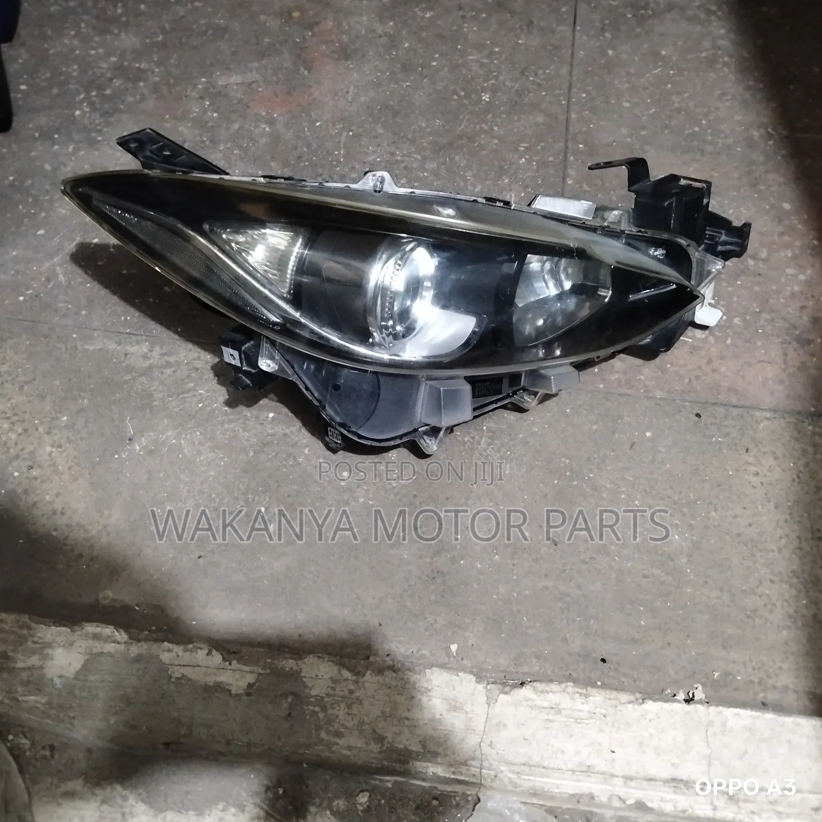 Mazda Axela/Mazda 3 Non Xenon Headlamp, Model 2014