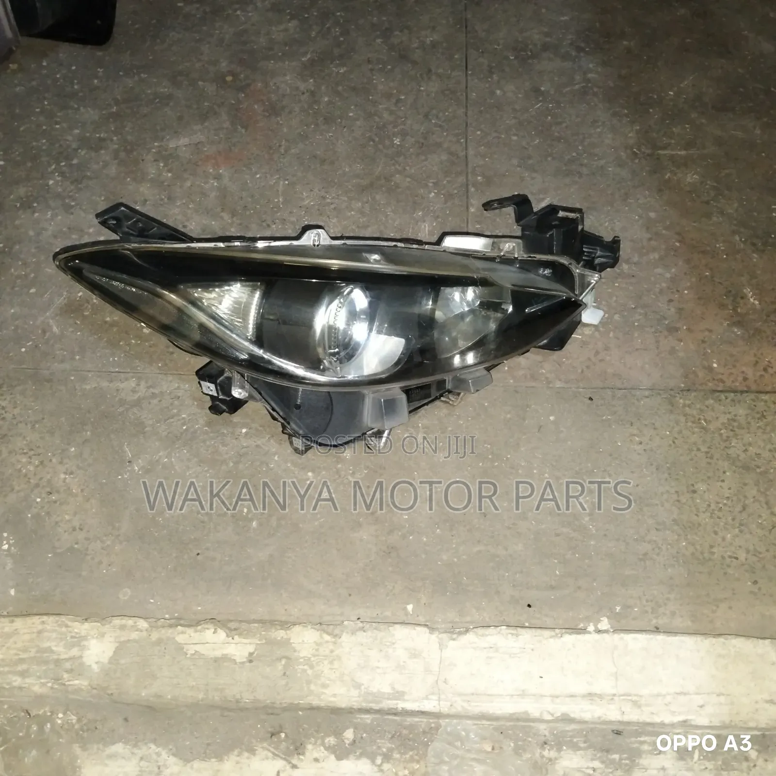 Mazda Axela/Mazda 3 Non Xenon Headlamp, Model 2014