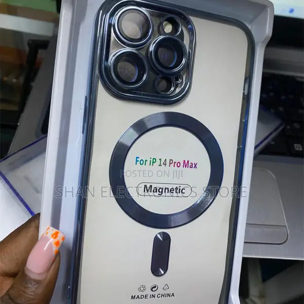 Apple iPhone 14 Pro Max Magnetic Case