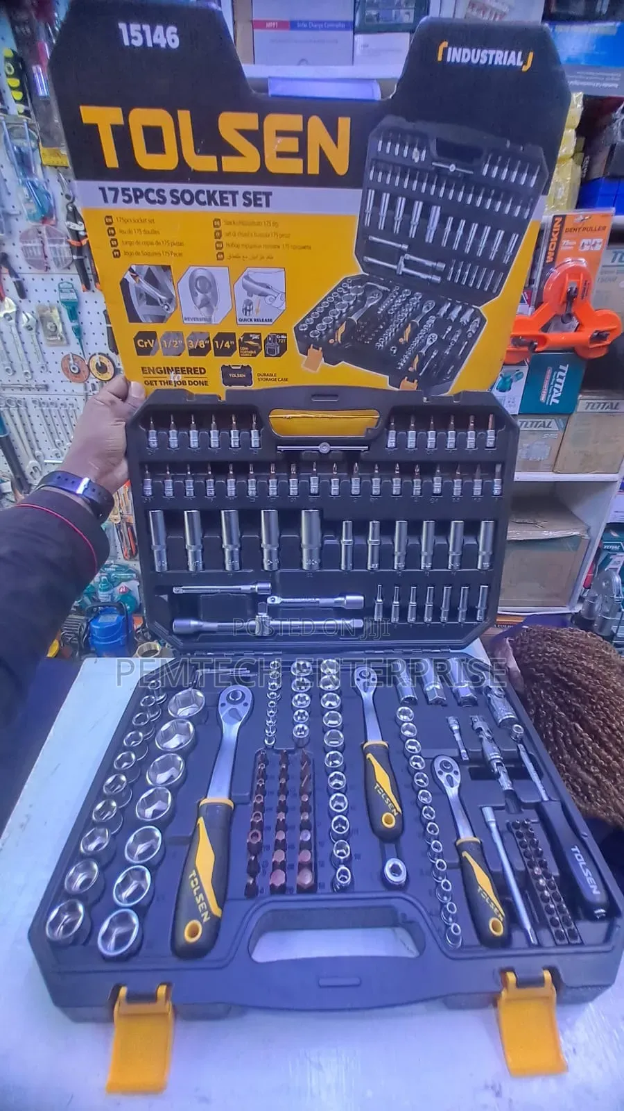 Tolsen 175-Piece Socket Set (Model 15146)