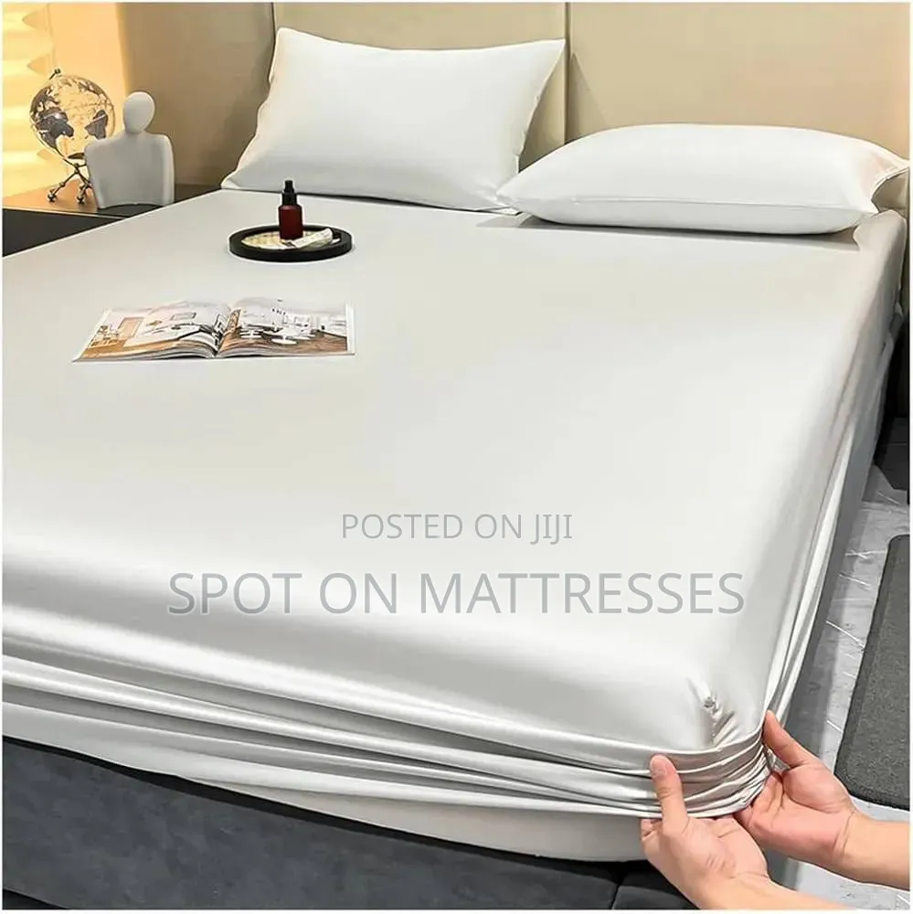 Waterproof Mattress Protector + 2pcs Pillow Cases + 1 Fitted Bedsheet