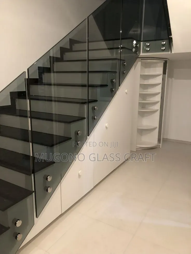 Aesthetic Stainless Staircase Railing