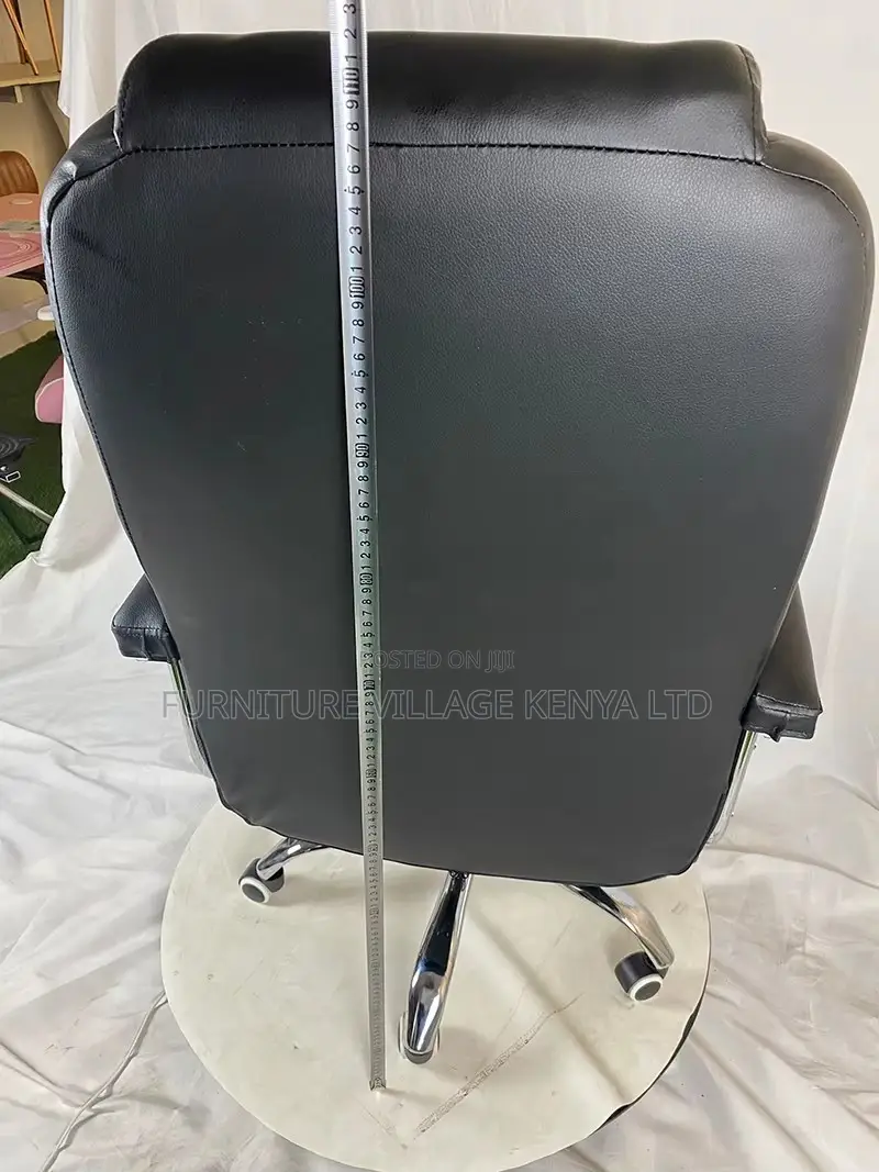 Leather Executive Office Seat.