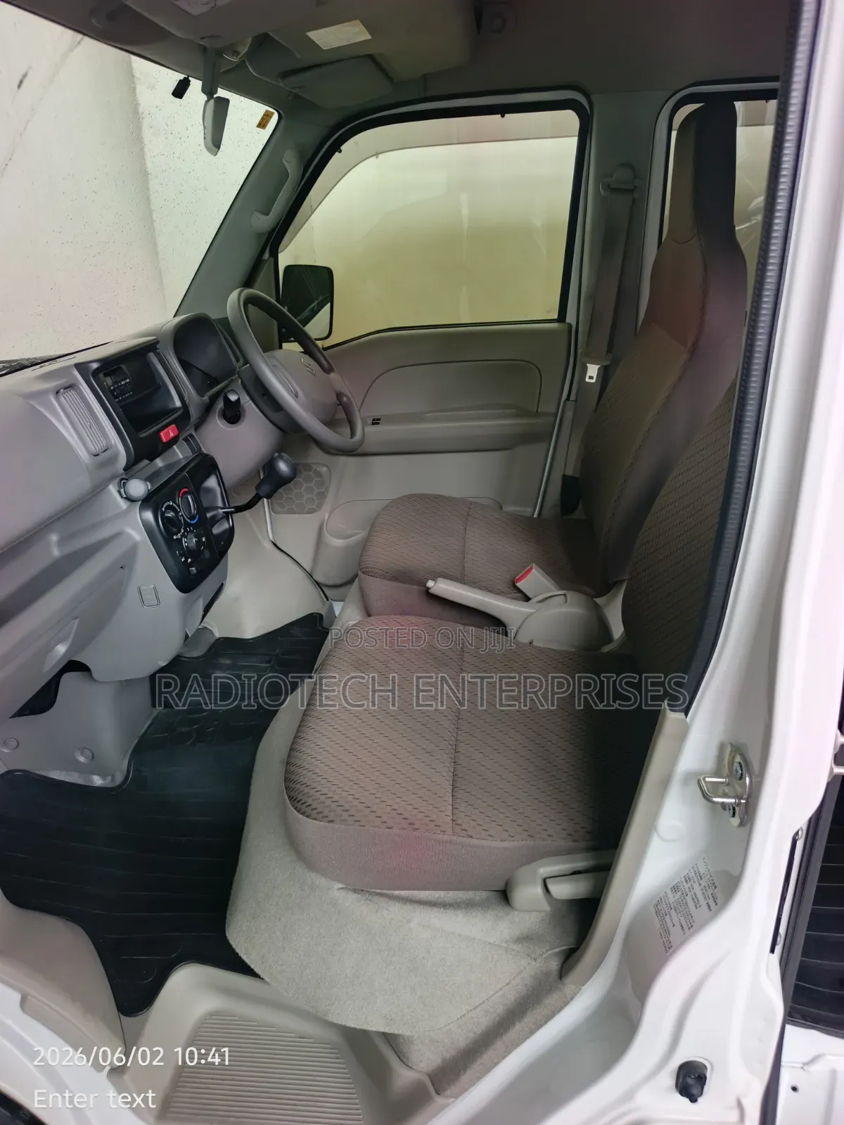Suzuki Every 2019 White
