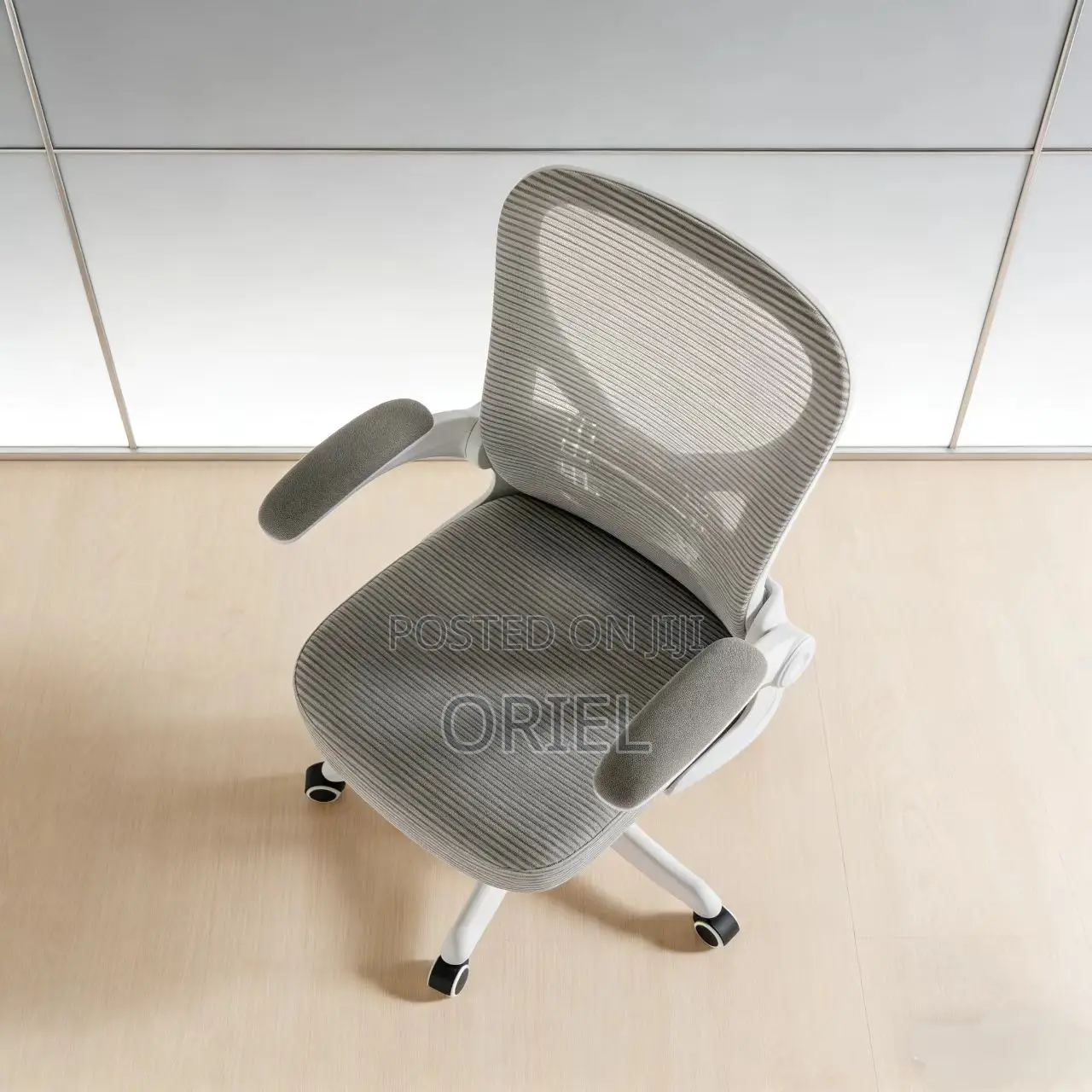 Office Chair : Grey Ergonomic Office Chair
