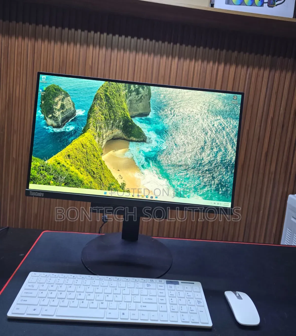 Desktop Computer Lenovo ThinkCentre M720 8GB Intel Core i5 SSD 256GB